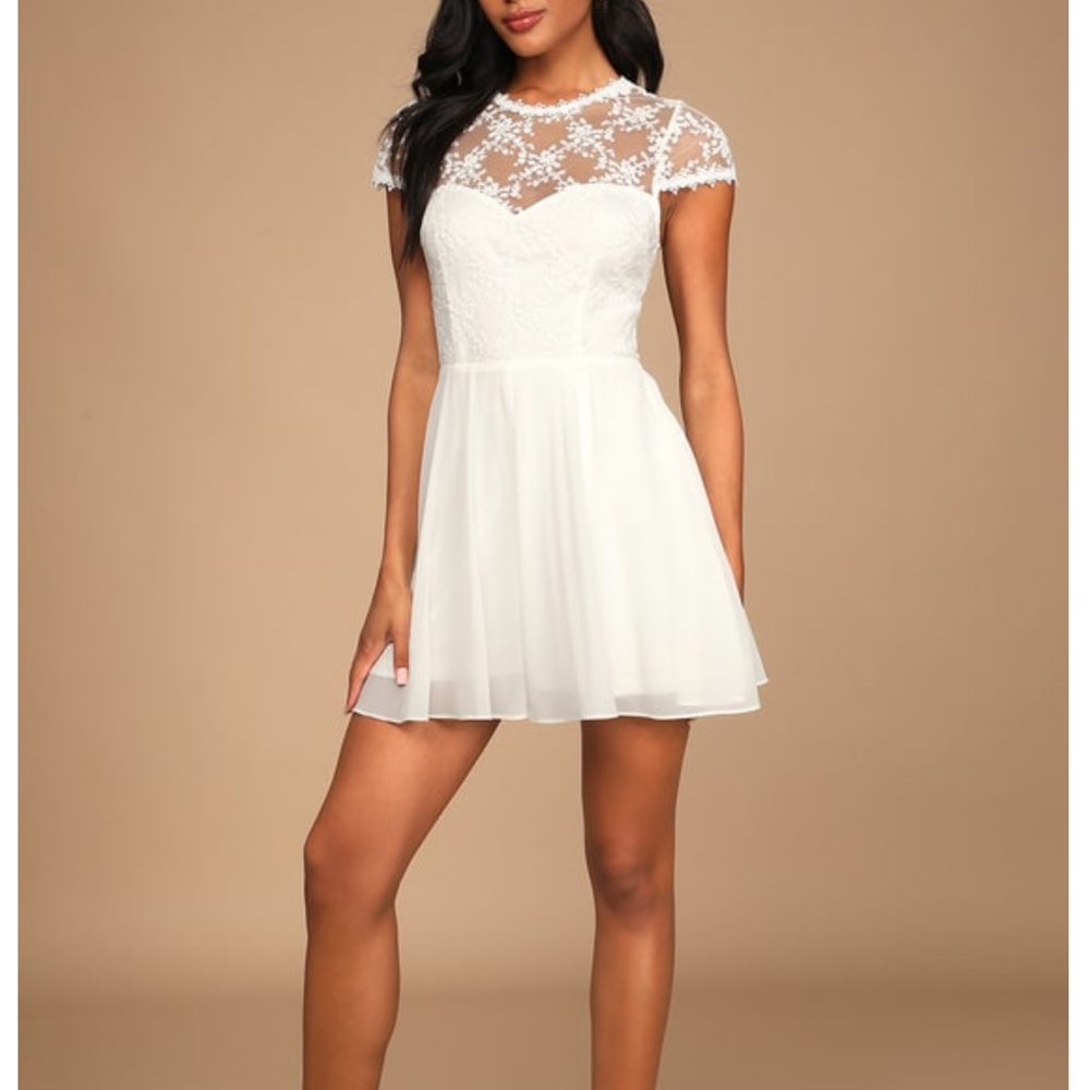 BRAND NEW! Lulu’s Romantic Tendencies White Lace Embroidered Short Sleeve Romper